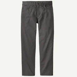 Men's Twill Traveler 5-Pocket Pants - Short