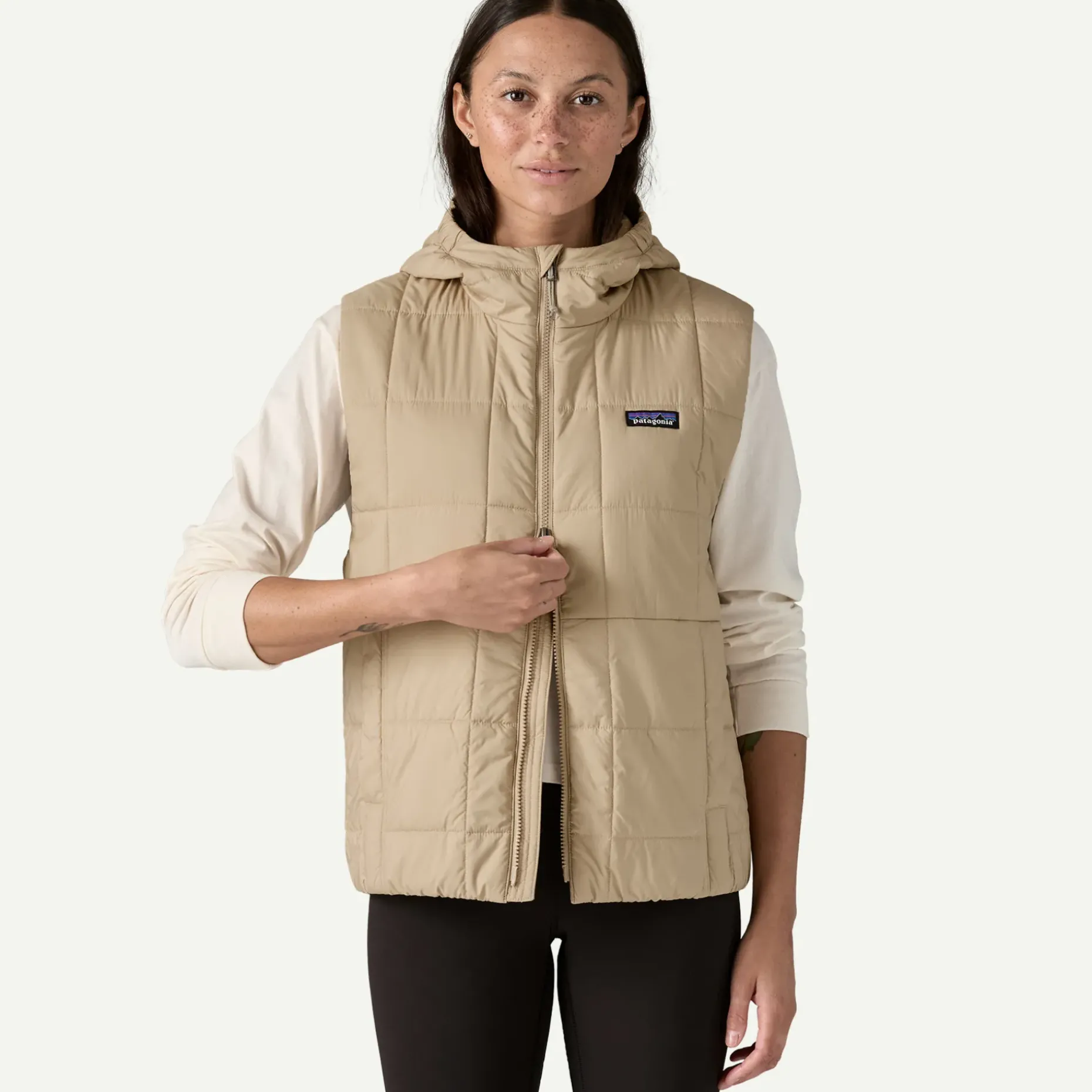 Women's Light Gust Hooded Vest